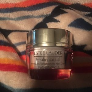 NEW Resilience lift face cream